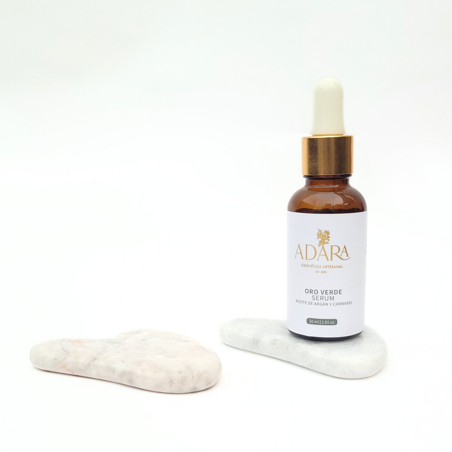 Gua sha artesanal de mármol + serum oro verde